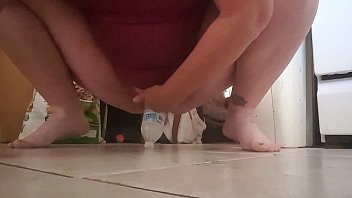 Jynxbunny Stuffs A Frozen Bottle Deep In Her Waiting Twat