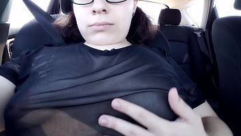 Lilkiwwimonster In Car Bating Pink Pussy Gets Seat Wet