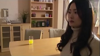 Japanse Huisvrouw Gebrek Aan Seks Cuckold Thuis Zie Meer Bit Ly 2z8qhtq